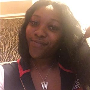 Meet your Posher, Dineshiia